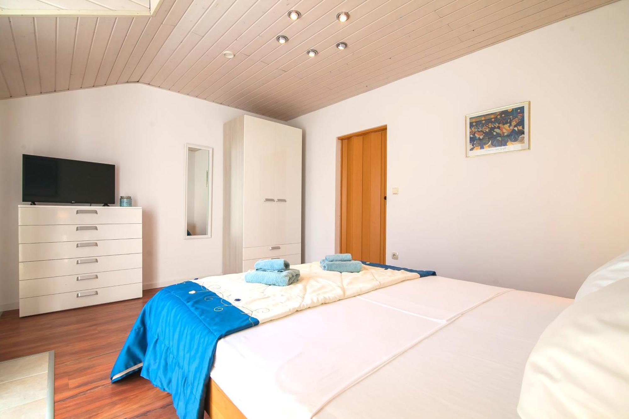 Helvetia Sunny Apartments Bol Zewnętrze zdjęcie