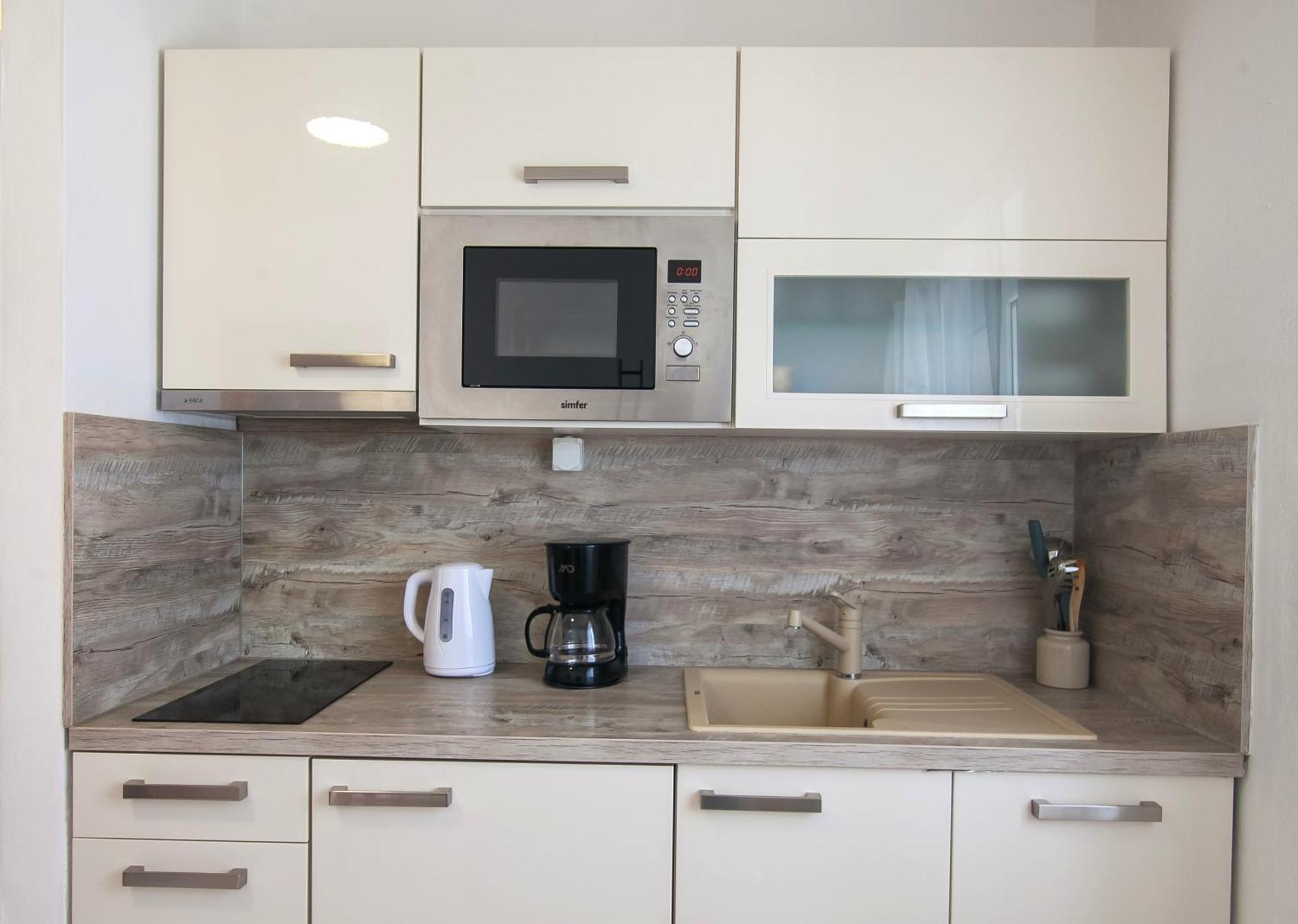 Helvetia Sunny Apartments Bol Zewnętrze zdjęcie